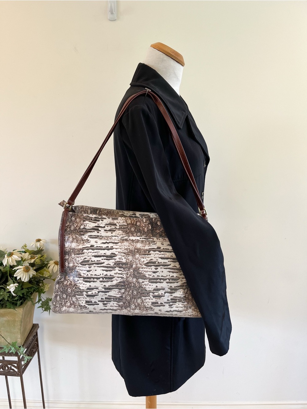 Hobo Bantam Lizard Print Satchel - Picture 3 of 11